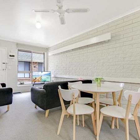 ليكس إنترانس Hybiscus Waterfront Apartments المظهر الخارجي الصورة