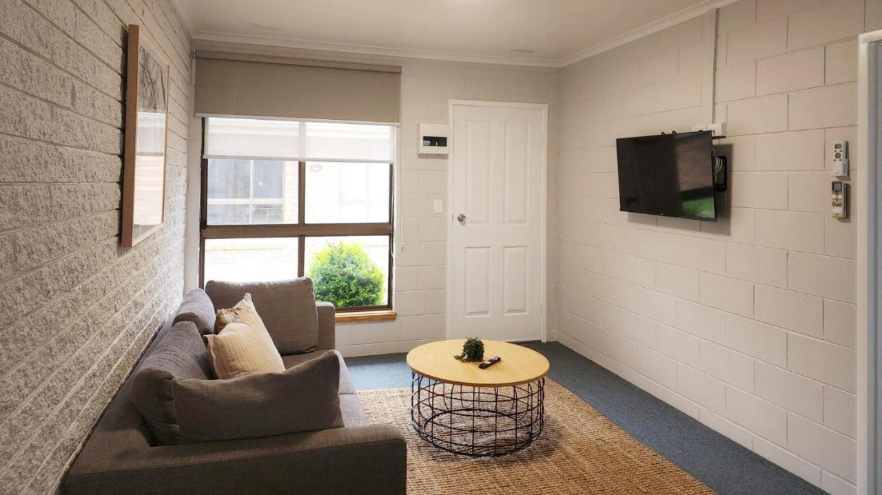 ليكس إنترانس Hybiscus Waterfront Apartments المظهر الخارجي الصورة