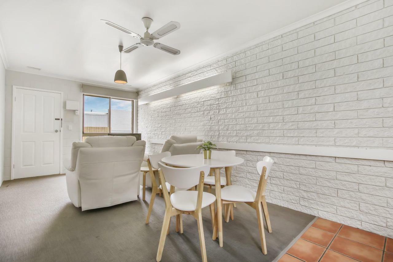ليكس إنترانس Hybiscus Waterfront Apartments المظهر الخارجي الصورة